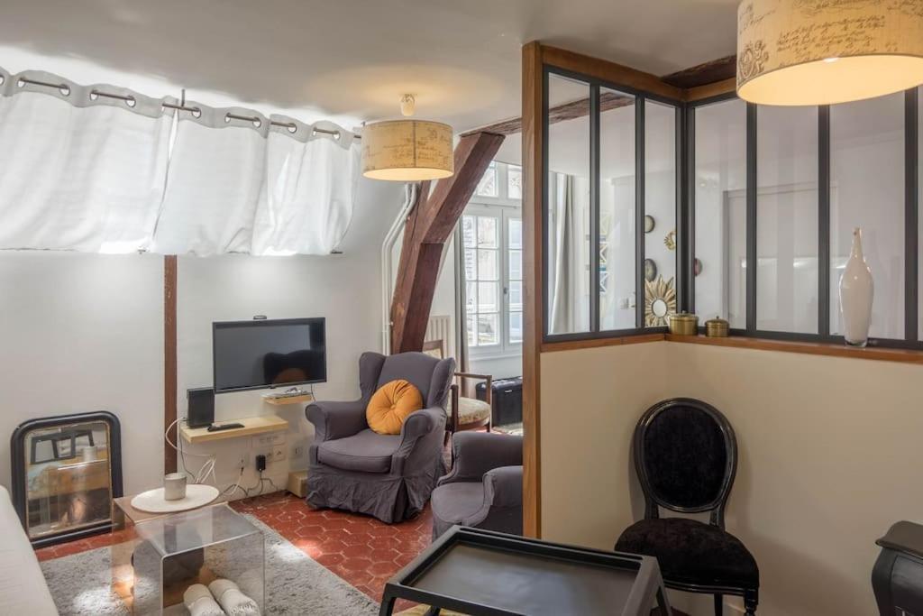 Апартаменты Le Sainte Anne *Studio* Орлеан Экстерьер фото